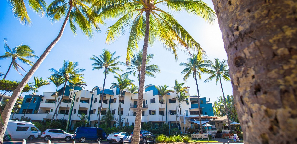 Pair of high-profile resorts looking for managers